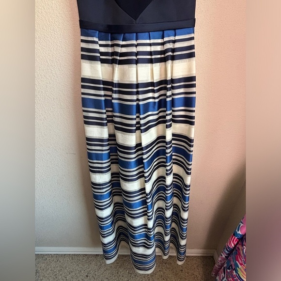 Theia Navy & White Nautical Stripe Jacquard Taffeta Full Skirt Formal Gown 4 - Picture 4 of 14